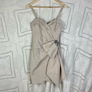 BCBGMaxAzria Dress Size 2 Cocktail Sexy Tan Champagne Bow Strapless Mini